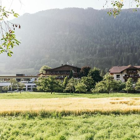 Hotel Linde Superior Ried im Oberinntal Exterior foto