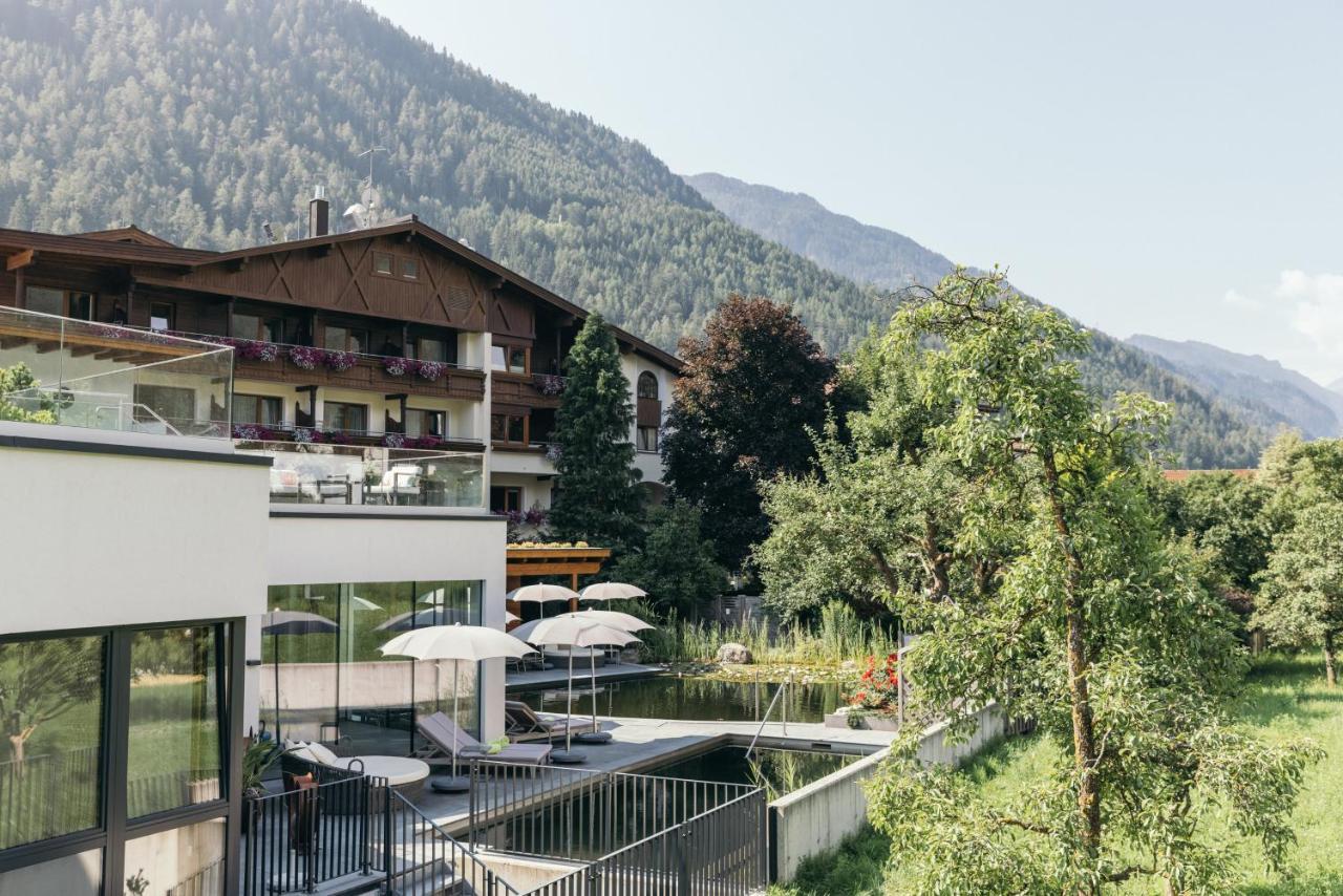 Hotel Linde Superior Ried im Oberinntal Exterior foto